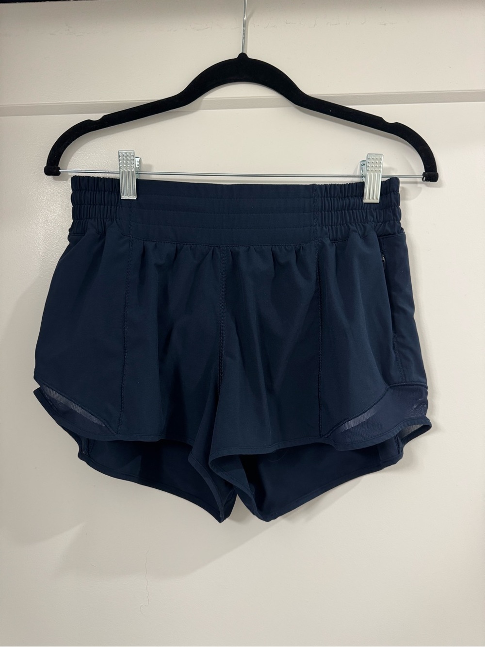 Lululemon Hotty Hot High-Rise Lined Short 2.5"
